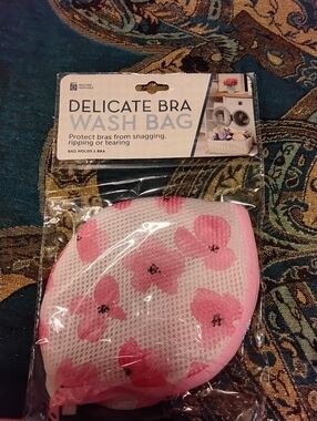 Delicate Bra Wash Bag - Pink Floral